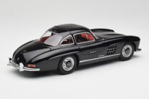 Mercedes 300 SL W198 Czarny Minichamps 1:18 180039004 Metal — zdjęcie 3 z 8