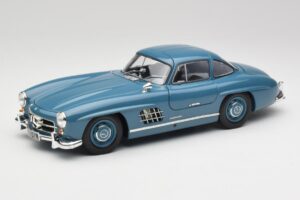 Mercedes 300 SL W198 Jasny Niebieski Minichamps 1:18 180039007 Metal