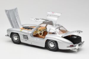 Mercedes 300 SL W198 #295 1954 Bburago 1:18 32813 Metal — zdjęcie 5 z 8