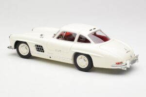 Mercedes 300 SL W198 Biały Minichamps 1:18 180039006 Metal — zdjęcie 7 z 8