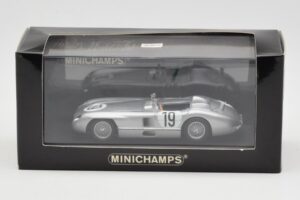 Mercedes 300 SLR #19 P. Levegh / J. Fitch 24 Hours of Le Mans 1955 Minichamps 1:43 432553000 Metal — zdjęcie 4 z 4