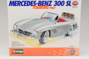 Mercedes 300SL Roadster Srebrny Bburago 1:18 7043 Metal