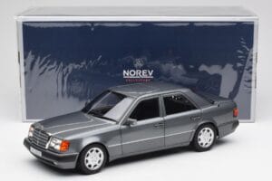 Mercedes 500 E W124 Pearl Szary Norev 1:18 183946 Metal — zdjęcie 8 z 8