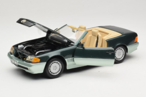 Mercedes 500 SL R129 Srebrno Zielony Revell 1:18 8802 Metal — zdjęcie 2 z 8