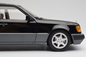 Mercedes 500E W124 Czarny Edycja Limitowana Norev 1:18 183949 Metal — zdjęcie 8 z 12