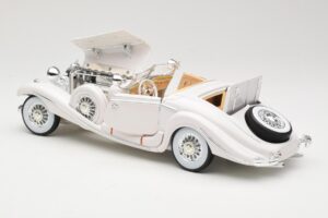 Mercedes 500K Special Roadster Biały Premiere Edition Maisto 1:18 536055 Metal — zdjęcie 5 z 8