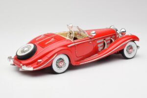 Mercedes 500K Special Roadster Czerwony Maisto 1:18 56058 Metal — zdjęcie 3 z 8