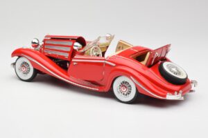 Mercedes 500K Special Roadster Czerwony Maisto 1:18 56058 Metal — zdjęcie 5 z 8
