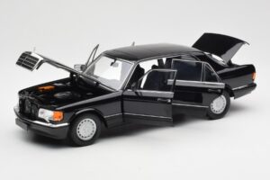 Mercedes 560 SEL W126 Czarny Edycja Dealerska Norev 1:18 B66040599 Metal — zdjęcie 2 z 8