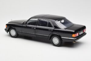 Mercedes 560 SEL W126 Czarny Edycja Dealerska Norev 1:18 B66040599 Metal — zdjęcie 7 z 8