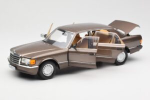 Mercedes 560 SEL W126 Impala Brązowy Edycja Dealerska Norev 1:18 B66040646 Metal — zdjęcie 2 z 8