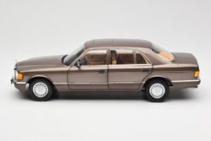 Mercedes 560 SEL W126 Impala Brązowy Edycja Dealerska Norev 1:18 B66040646 Metal — zdjęcie 4 z 8