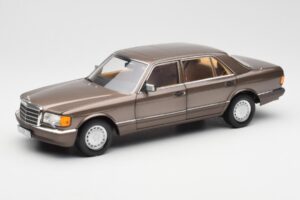 Mercedes 560 SEL W126 Impala Brązowy Edycja Dealerska Norev 1:18 B66040646 Metal
