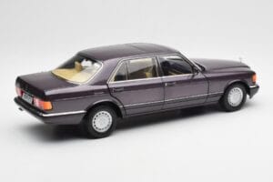 Mercedes 560 SEL W126 Fioletowy Metallic Norev 1:18 183544 Metal — zdjęcie 3 z 8