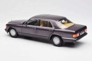 Mercedes 560 SEL W126 Fioletowy Metallic Norev 1:18 183544 Metal — zdjęcie 7 z 8