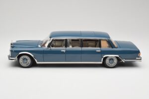 Mercedes 600 Pullman W100 Niebieski NZG 1:18 B66040707 Metal — zdjęcie 4 z 8