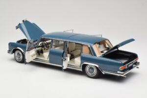 Mercedes 600 Pullman W100 Niebieski NZG 1:18 B66040707 Metal — zdjęcie 5 z 8