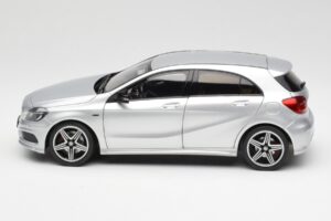 Mercedes A-Class W176 Polar Srebrny Norev 1:18 B66960139 Metal — zdjęcie 4 z 8