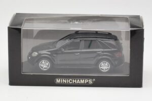 Mercedes AMG ML 63 W164 Czarny Minichamps 1:43 400037670 Metal — zdjęcie 4 z 4