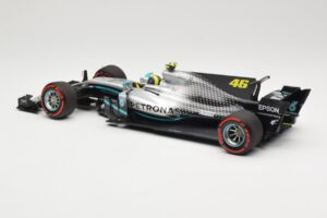 Mercedes AMG Petronas W08 V. Rossi Ride Swap Valencia December 2019 Minichamps 1:18 110191746 Metal — zdjęcie 5 z 6