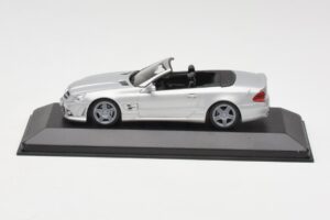 Mercedes AMG SL63 R230 Srebrny Minichamps 1:43 B66960018-R Metal