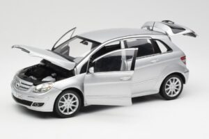 Mercedes B-Class W245 Srebrny Kyosho 1:18 B66962326 Metal — zdjęcie 2 z 8
