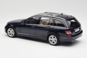 Mercedes C-Class S204 T-Modell Tanzanite Niebieski AUTOart 1:18 B66962352 Metal — zdjęcie 7 z 8