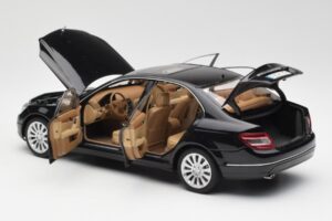 Mercedes C-Class W204 Obsidian Czarny AUTOart 1:18 B66962365 Metal — zdjęcie 5 z 8