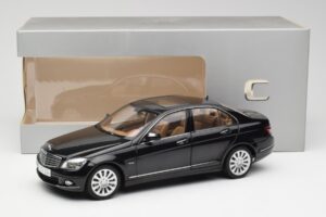 Mercedes C-Class W204 Obsidian Czarny AUTOart 1:18 B66962365 Metal — zdjęcie 8 z 8