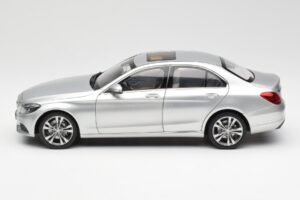 Mercedes C-Class W205 Iridium Srebrny Metalik Norev 1:18 B66960253 Metal — zdjęcie 4 z 8