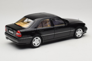 Mercedes C36 AMG W202 Obsidian Black Metallic Norev 1:18 183381 Metal — zdjęcie 3 z 8