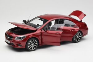 Mercedes CLA C117 Designo Patagonia Czerwony Metalik Norev 1:18 B66960131 Metal — zdjęcie 2 z 8