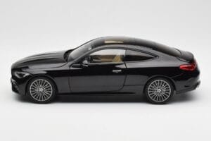 Mercedes CLE C236 Coupe Obsidian Czarny Metalik Norev 1:18 183937 Metal — zdjęcie 4 z 8