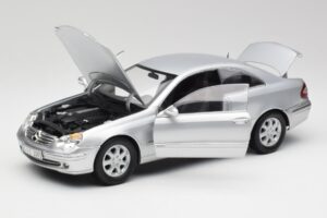 Mercedes CLK 500 C209 Srebrny Kyosho 1:18 B66962144 Metal — zdjęcie 2 z 8