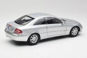 Mercedes CLK 500 C209 Srebrny Kyosho 1:18 B66962144 Metal — zdjęcie 3 z 8