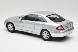Mercedes CLK 500 C209 Srebrny Kyosho 1:18 B66962144 Metal — zdjęcie 7 z 8