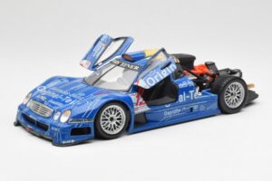 Mercedes CLK GTR #12 Original Teile FIA GT 1999 Maisto 1:18 56036 Metal — zdjęcie 2 z 7
