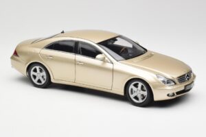 Mercedes CLS C219 Jasny Beżowy Złoty Kyosho 1:18 08401LBE Metal — zdjęcie 6 z 8