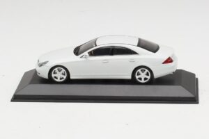 Mercedes CLS-Class C219 Linea Biały Minichamps 1:43 436034300 Metal