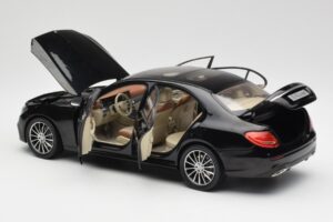 Mercedes E-Class W213 Obsidian Czarny iScale 1:18 B66960380 Metal — zdjęcie 5 z 8
