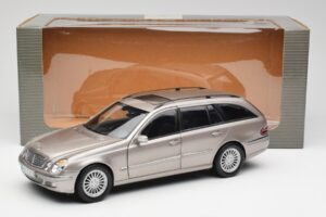 Mercedes E320 CDI W210 Kombi Cubanite Srebrny Kyosho 1:18 B66962188 Metal — zdjęcie 8 z 8