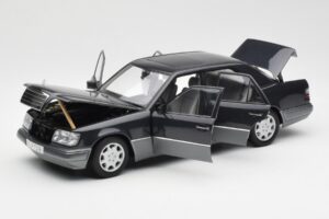 Mercedes E320 W124 Nautik Niebieski Metalik Dealer Edition AUTOart 1:18 B66040508 Metal — zdjęcie 2 z 8