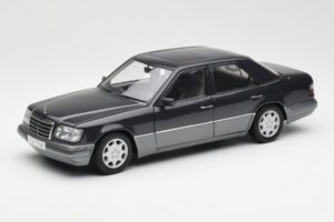 Mercedes E320 W124 Nautik Niebieski Metalik Dealer Edition AUTOart 1:18 B66040508 Metal