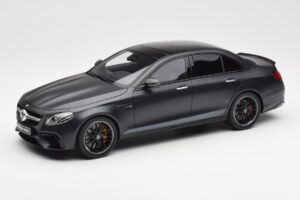 Mercedes AMG E63 S W213 Edition 1 Night Czarny GT Spirit 1:18 B66963111 Żywica