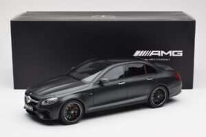 Mercedes AMG E63 S W213 Edition 1 Night Czarny GT Spirit 1:18 B66963111 Żywica — zdjęcie 6 z 6