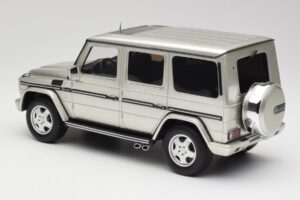 Mercedes G-Class G55 AMG W463 Iridium Srebrny Otto 1:18 OT1126 Żywica — zdjęcie 5 z 6