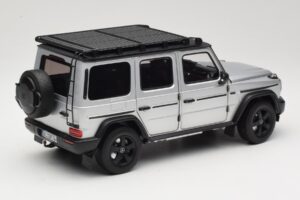 Mercedes G-Class W463 Iridium Silver Norev 1:18 183030 Metal — zdjęcie 3 z 8