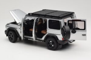 Mercedes G-Class W463 Iridium Silver Norev 1:18 183030 Metal — zdjęcie 5 z 8