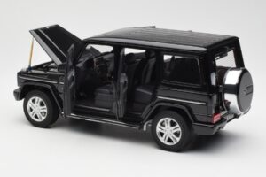Mercedes G500 W463 Czarny AUTOart 1:18 76216 Metal — zdjęcie 5 z 8