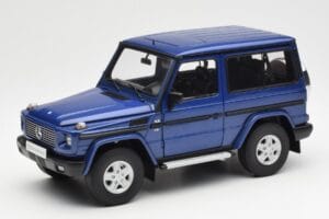 Mercedes G500 W463 SWB Niebieski AUTOart 1:18 76114 Metal